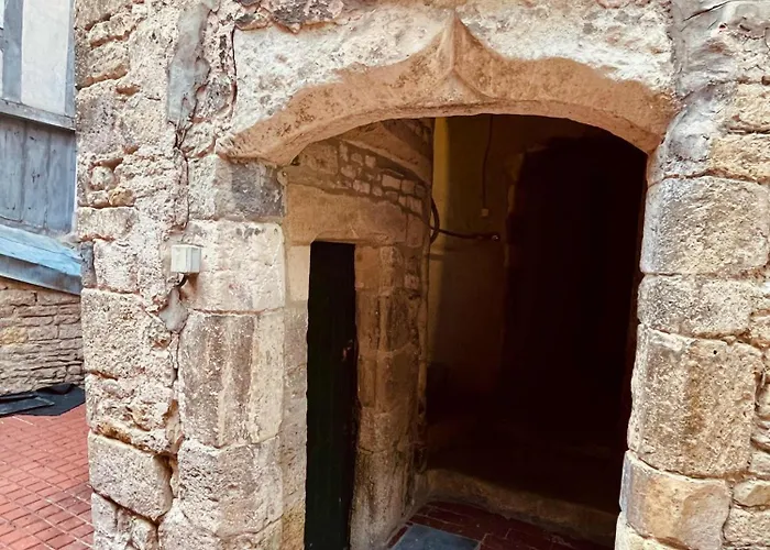 La Du Chateau - Center Of カランタン