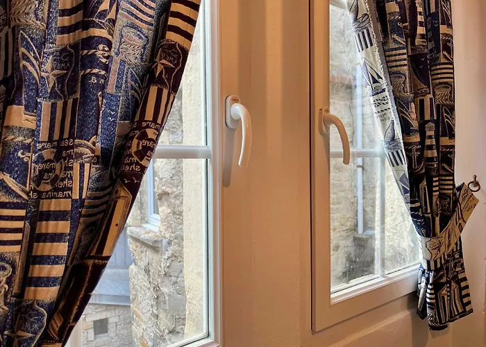 イン La Du Chateau - Center Of *