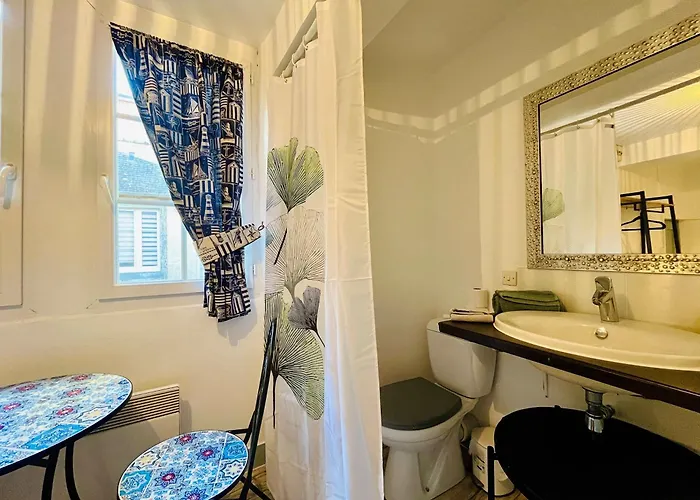 La Du Chateau - Center Of イン *