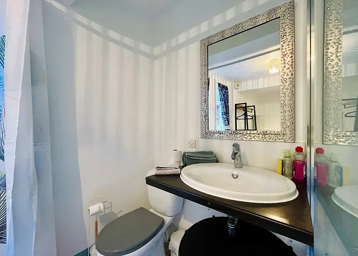 La Du Chateau - Center Of カランタン